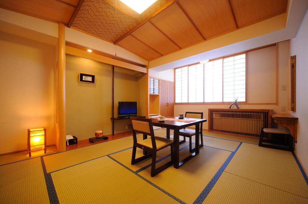 Suzukiya Ryokan Shiroishi  Habitación foto